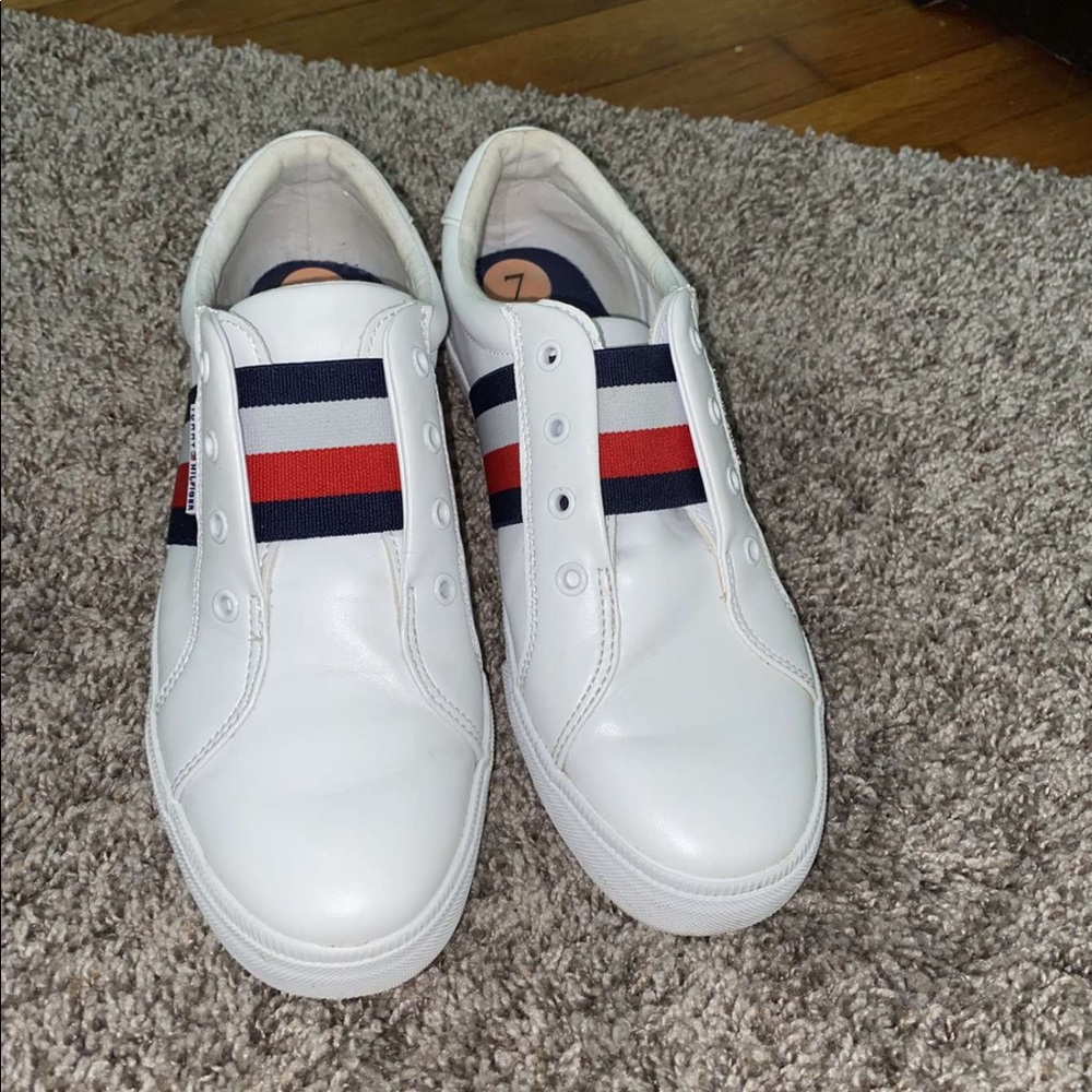 Tommy Hilfiger sneakers, lightly worn true size 7